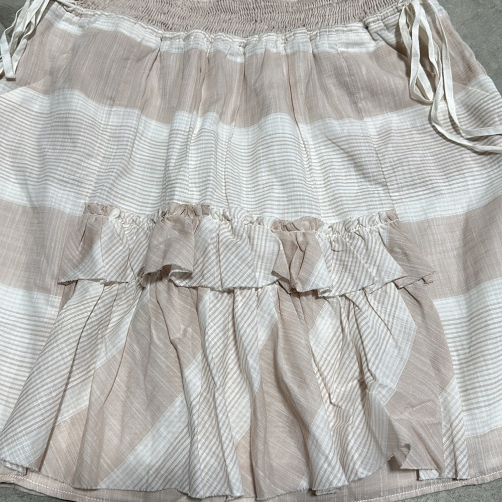Banana Republic Ruffle Skirts for Women / Size 4 / box 2-16 - Picture 3 of 8